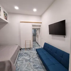 La Casa Di Milly , Napoli Italia